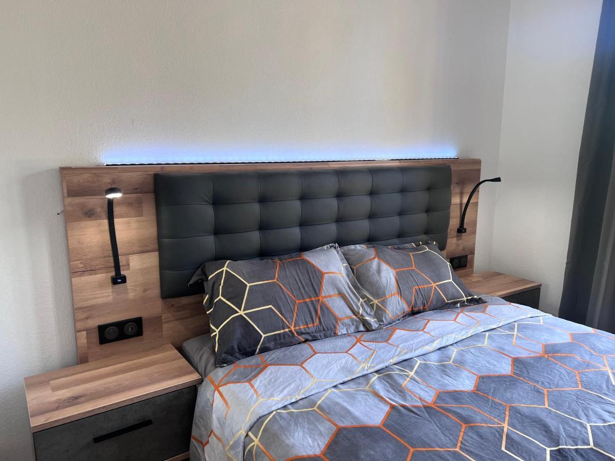 Appartement T2 Avec Jardin Prive, Piscine Et Barbecue Lorgues Extérieur photo