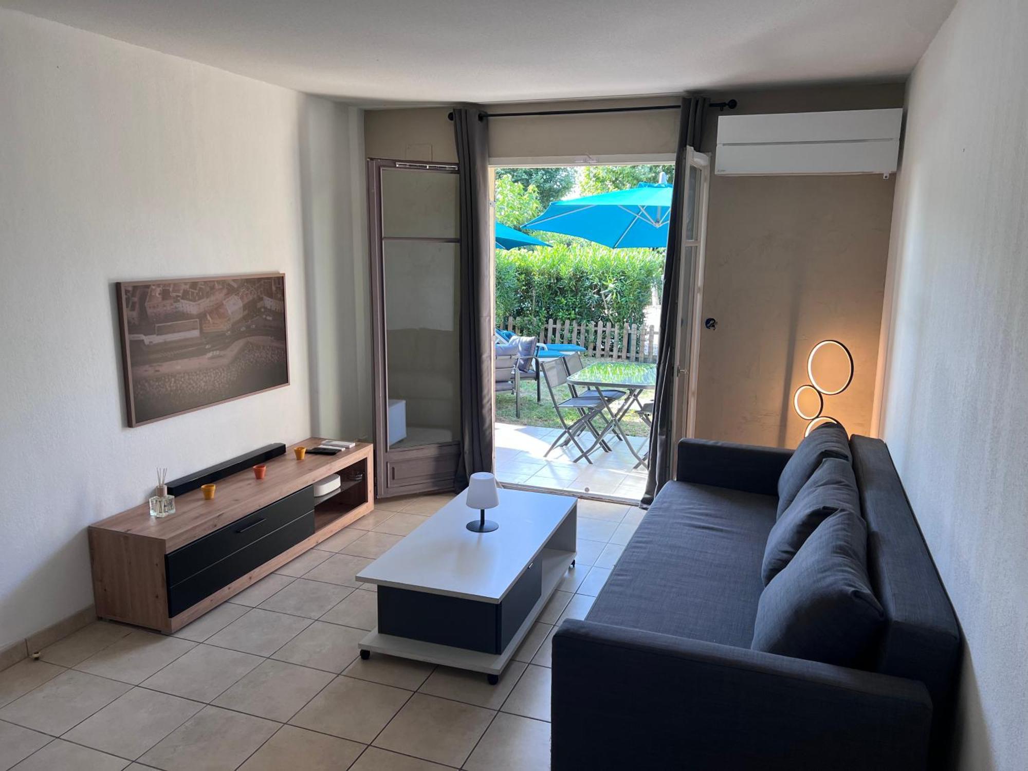 Appartement T2 Avec Jardin Prive, Piscine Et Barbecue Lorgues Extérieur photo